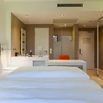 Elaya Kleve, Trademark Collection By Wyndham 4*