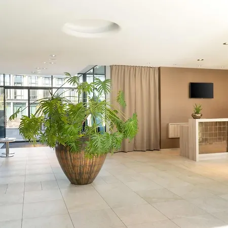 Elaya Hotel 4*