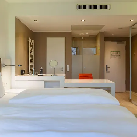 Elaya Kleve, Trademark Collection By Wyndham 4*
