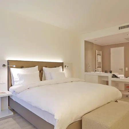 Elaya Kleve, Trademark Collection By Wyndham 4* Клеве