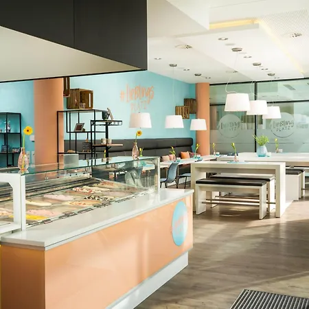 Elaya Kleve, Trademark Collection By Wyndham Hotel 4*