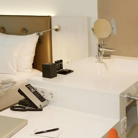 Elaya Kleve, Trademark Collection By Wyndham