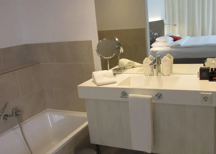 Elaya Kleve, Trademark Collection By Wyndham クレーフェ