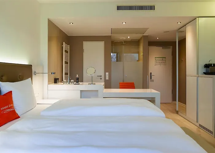 Elaya Kleve, Trademark Collection By Wyndham 4*